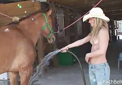 Zaproponował tu fake masaż banie... darmowe filmy xxx online